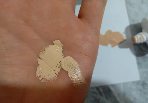 ضد آفتاب بایودرما رنگی SPF 50